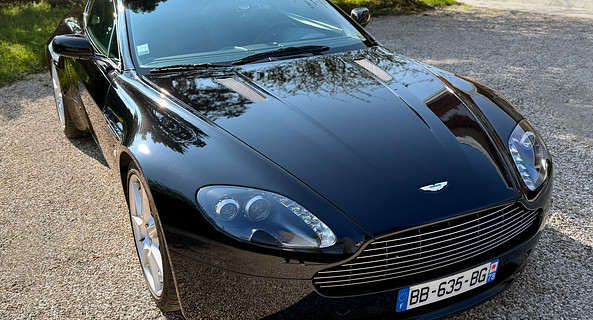 location-ASTON MARTIN-Laventie-roadstr