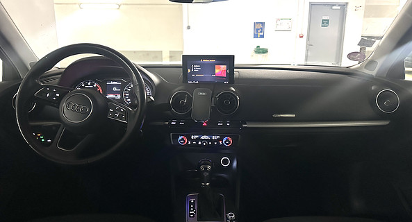 location-AUDI-Mothern-roadstr