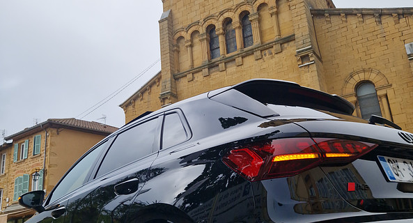 location-AUDI-Lyon-roadstr