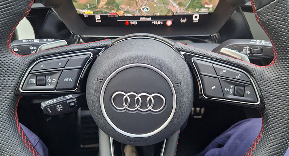 location-AUDI-Lyon-roadstr