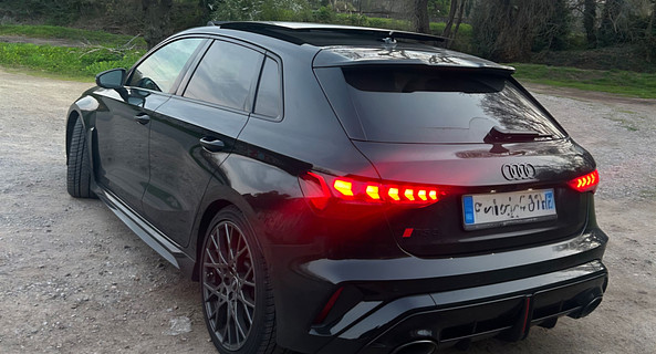 location-AUDI-Fréjus-roadstr