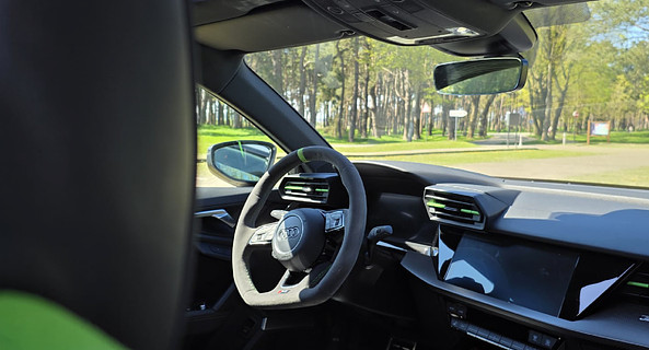 location-AUDI-Noyelles-sous-Lens-roadstr