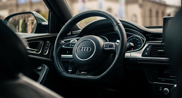 location-AUDI-Perrignier-roadstr