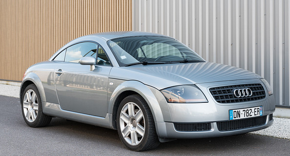 location-AUDI-Chassieu-roadstr