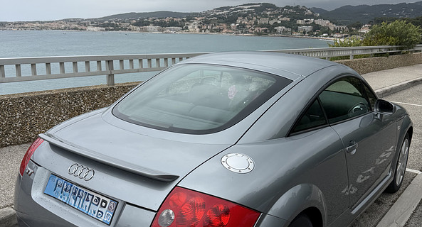 location-AUDI-Chassieu-roadstr