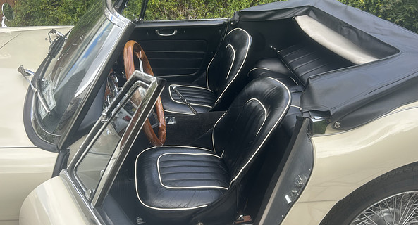 location-AUSTIN HEALEY-Courbevoie-roadstr