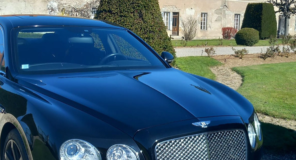 location-BENTLEY-Montbrison-roadstr
