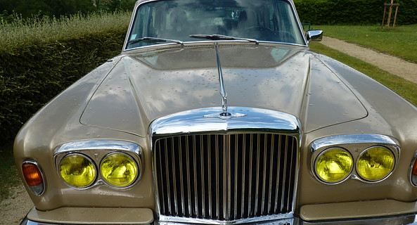 location-BENTLEY-Privas-roadstr