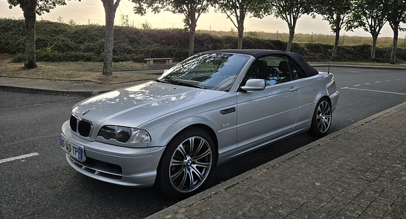 location-BMW-Issy-les-Moulineaux-roadstr