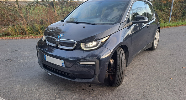 location-BMW-Carquefou-roadstr