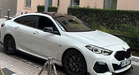 location-BMW-Lyon-roadstr