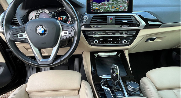 location-BMW-Laillé-roadstr