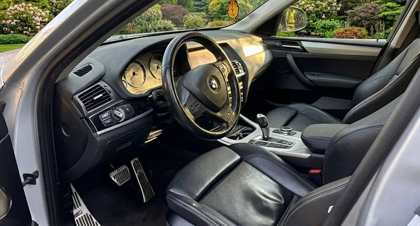 location-BMW-Paris-roadstr