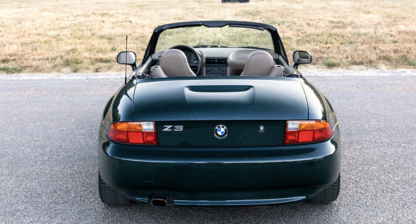 location-BMW-Puteaux-roadstr