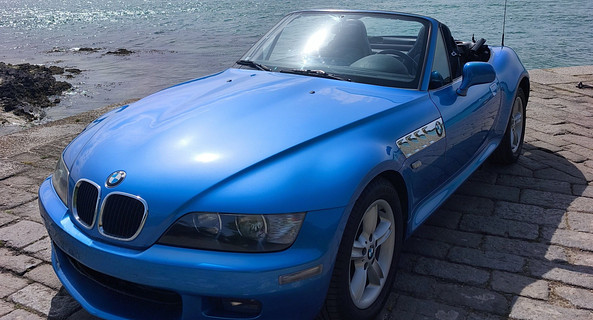 location-BMW-Saint-Coulomb-roadstr