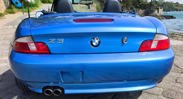 location-BMW-Saint-Coulomb-roadstr