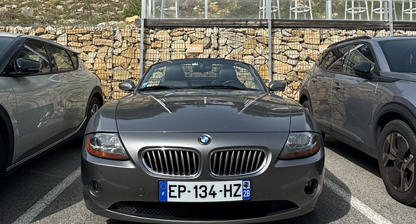 location-BMW-Aix-en-Provence-roadstr