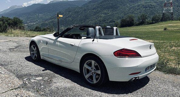 location-BMW-Vaulnaveys-le-Haut-roadstr