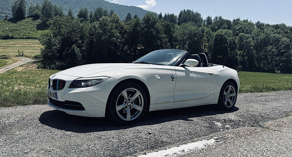 location-BMW-Vaulnaveys-le-Haut-roadstr