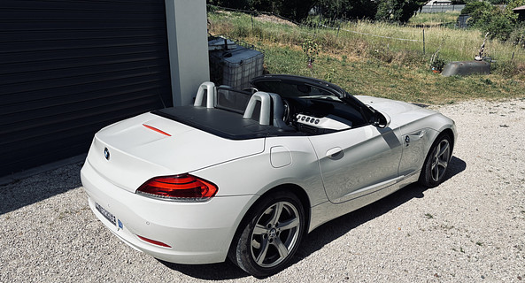 location-BMW-Vaulnaveys-le-Haut-roadstr