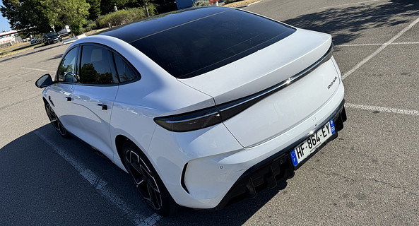 location-BYD-Lyon-roadstr