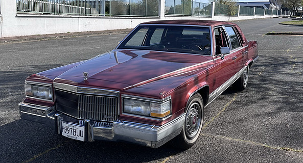 location-CADILLAC-Bron-roadstr