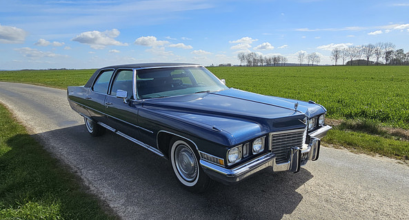 location-CADILLAC-Camps-en-Amiénois-roadstr