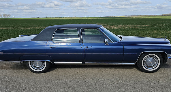 location-CADILLAC-Camps-en-Amiénois-roadstr
