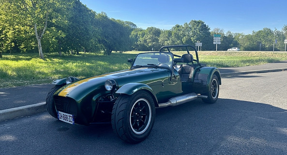 location-CATERHAM-Joué-lès-Tours-roadstr