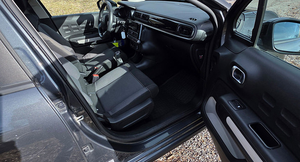 location-CITROEN-Châteauroux-les-Alpes-roadstr