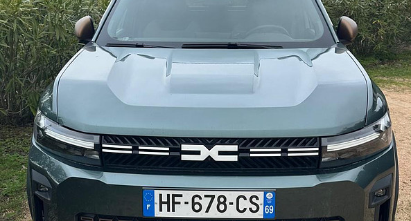 location-DACIA-Coti-Chiavari-roadstr