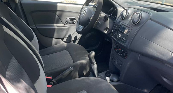 location-DACIA-Le Kremlin-Bicêtre-roadstr