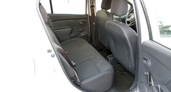 location-DACIA-Osny-roadstr