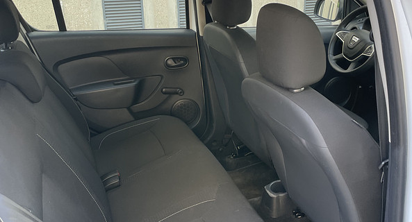 location-DACIA-Oullins-Pierre-Bénite-roadstr