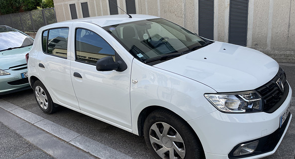 location-DACIA-Oullins-Pierre-Bénite-roadstr