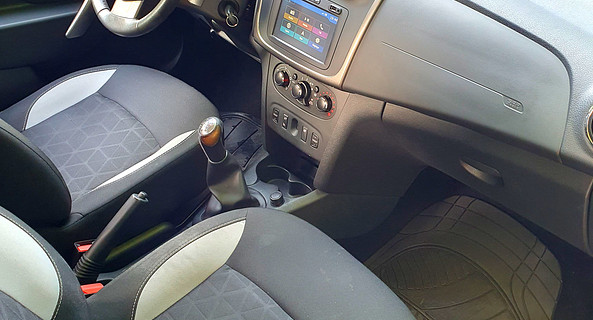 location-DACIA-Bourg-la-Reine-roadstr