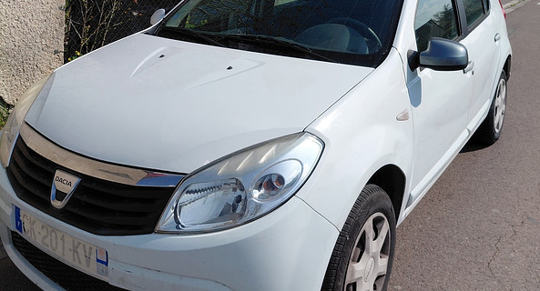 location-DACIA-Troyes-roadstr
