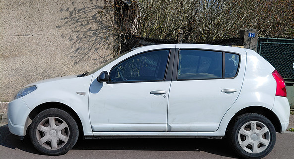 location-DACIA-Troyes-roadstr