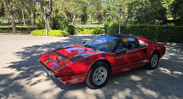location-FERRARI-Le Lavandou-roadstr