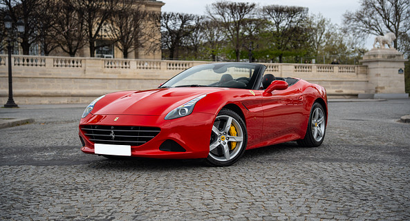 location-FERRARI-Paris-roadstr