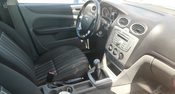 location-FORD-Clermont-Ferrand-roadstr