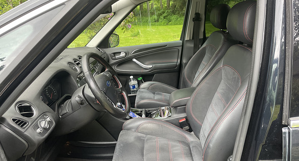 location-FORD-Saint-Sauveur-de-Montagut-roadstr