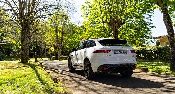 location-JAGUAR-Toulouse-roadstr