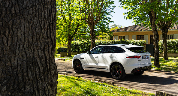 location-JAGUAR-Toulouse-roadstr