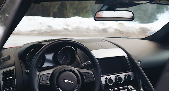 location-JAGUAR-Annecy-roadstr
