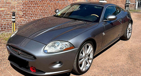 location-JAGUAR-Charenton-le-Pont-roadstr