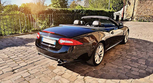 location-JAGUAR-Paris-roadstr