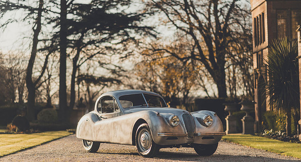 location-JAGUAR-Paris-roadstr