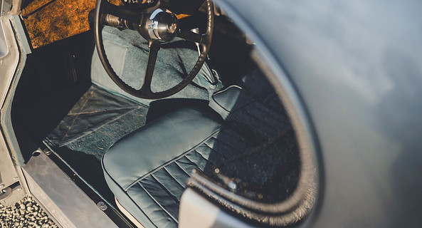 location-JAGUAR-Paris-roadstr