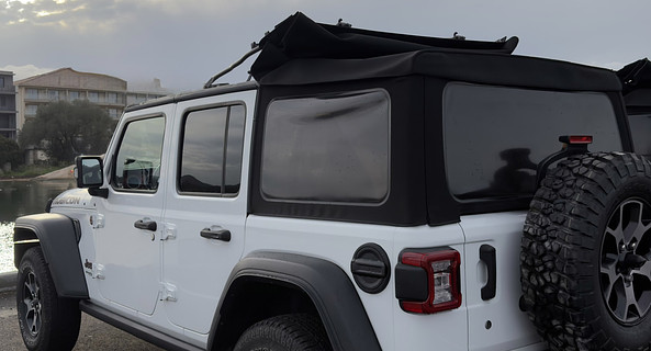location-JEEP-Figari-roadstr